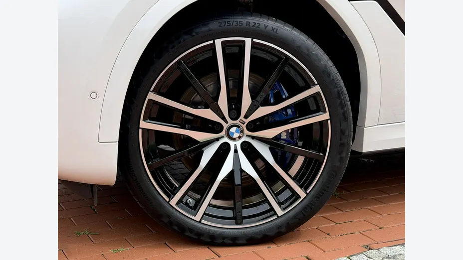 BMW X6 -