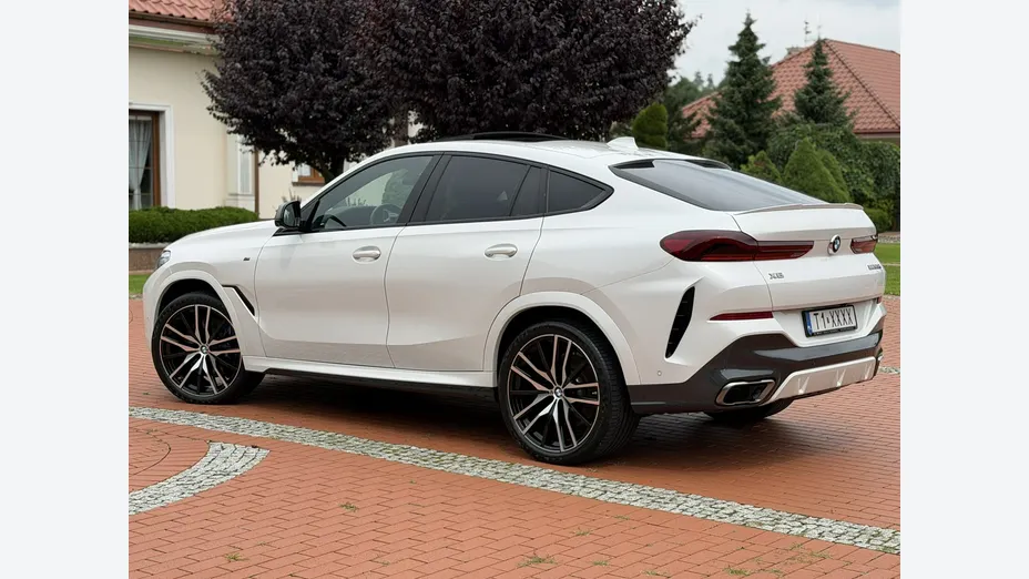 BMW X6 -