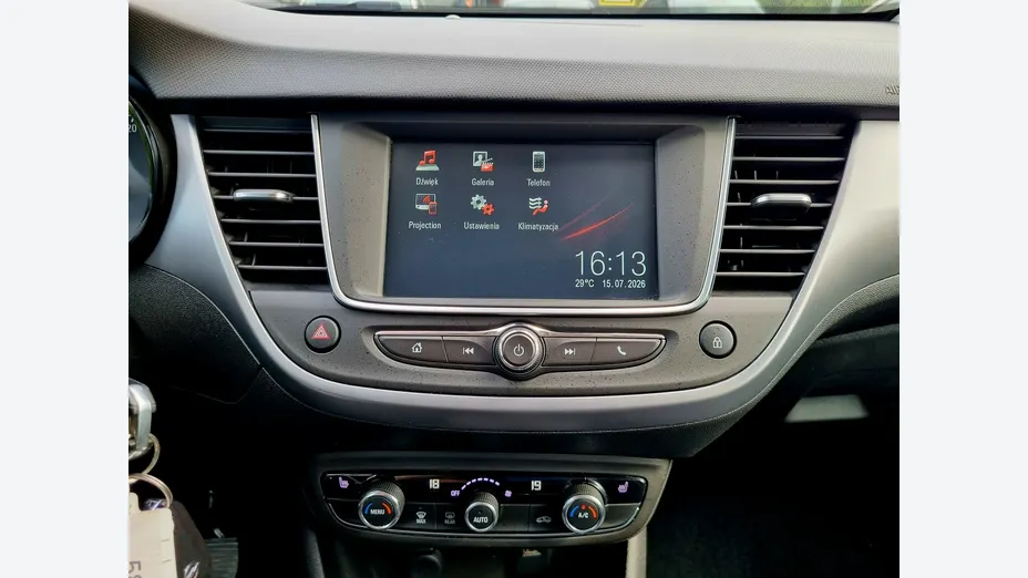 OPEL Crossland X -