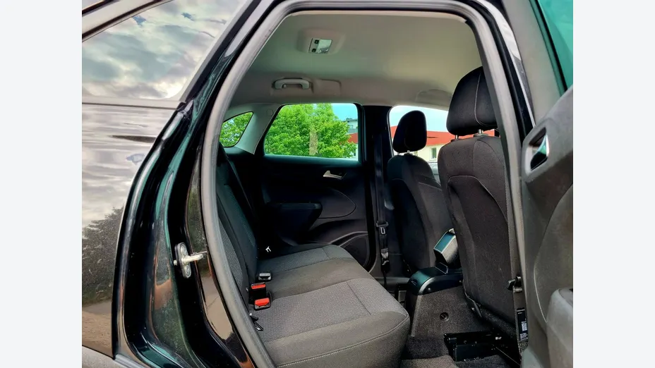 OPEL Crossland X -