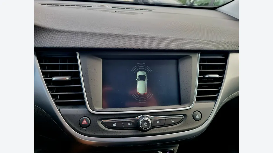 OPEL Crossland X -