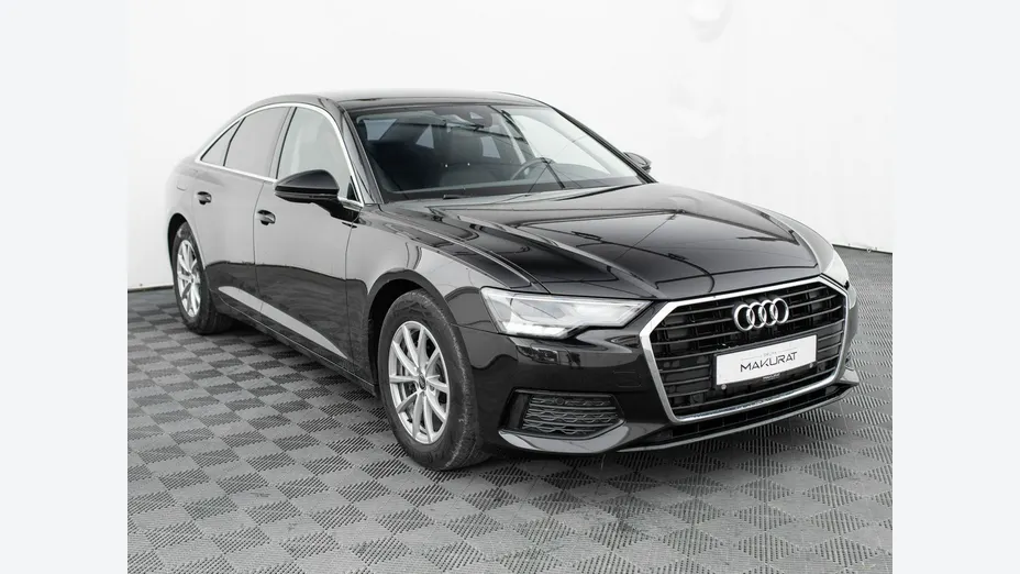 AUDI A6 -