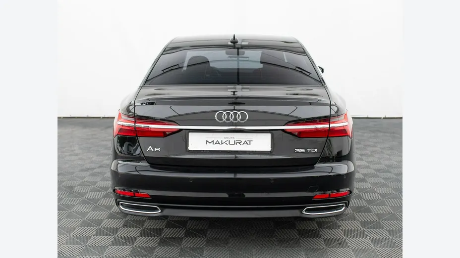 AUDI A6 -