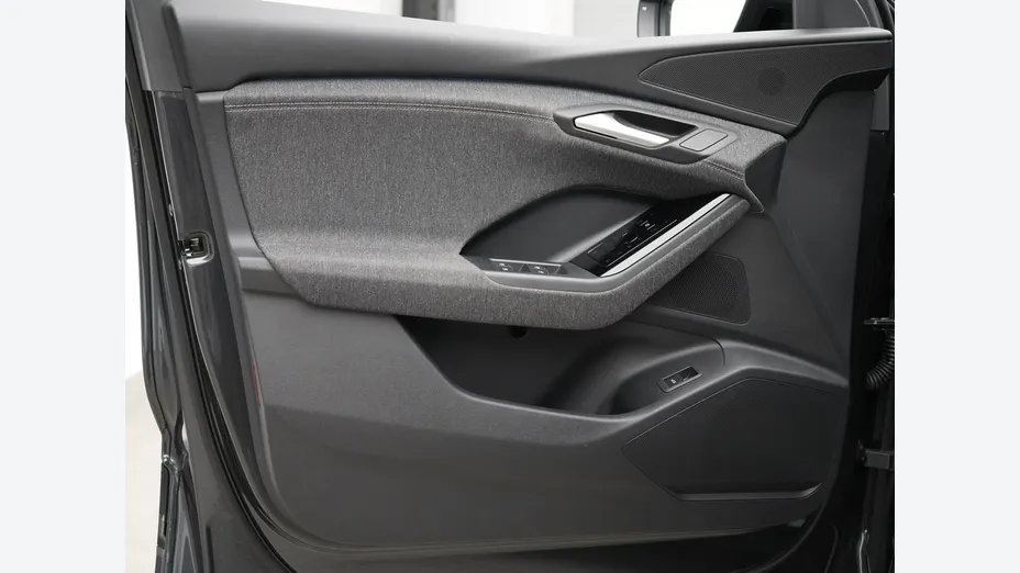 AUDI Q6 Sportback e-tron -