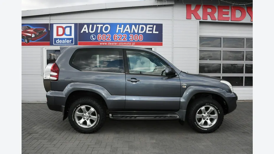TOYOTA Land Cruiser -