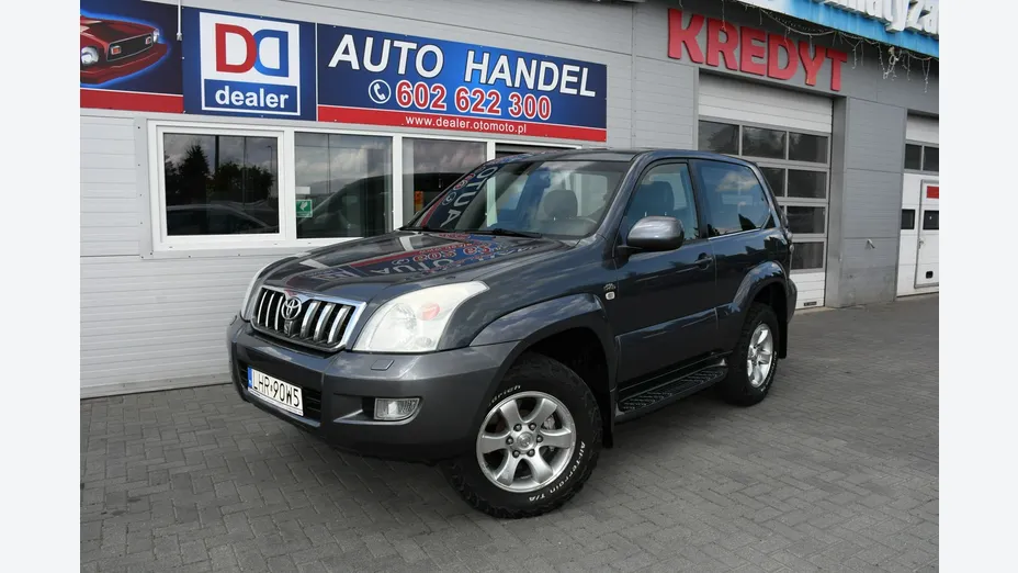 TOYOTA Land Cruiser -