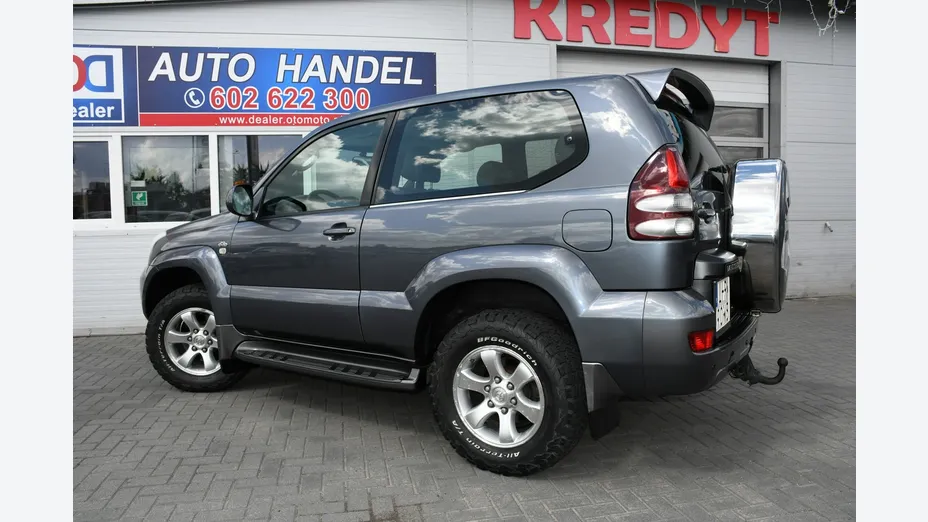 TOYOTA Land Cruiser -