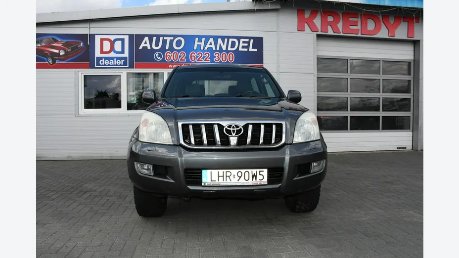 TOYOTA Land Cruiser -