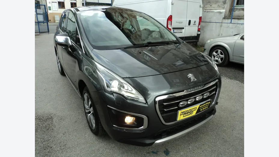 PEUGEOT 3008 -