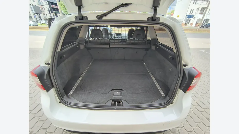 VOLVO V70 -