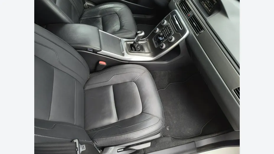 VOLVO V70 -