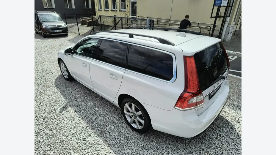 VOLVO V70 -