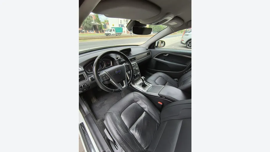 VOLVO V70 -