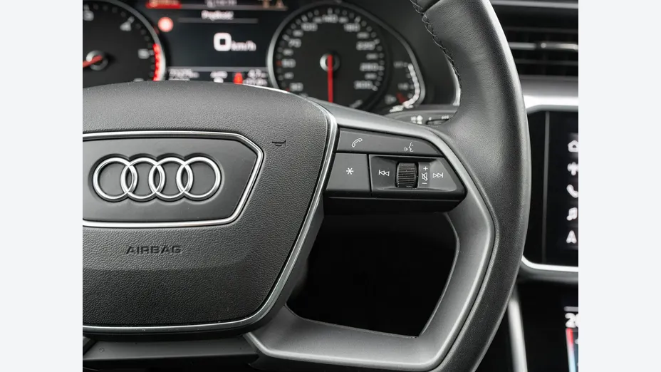 AUDI A6 -