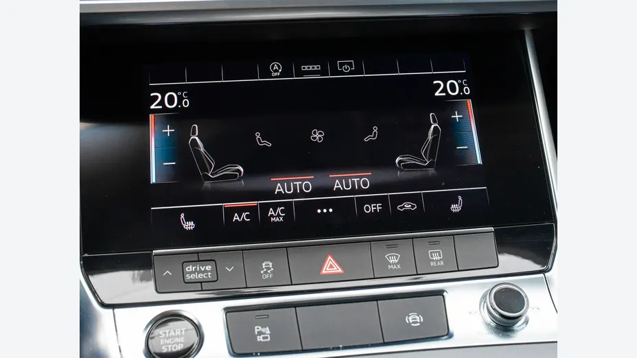 AUDI A6 -