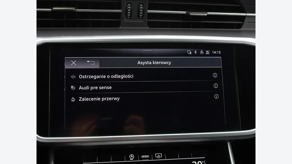 AUDI A6 -