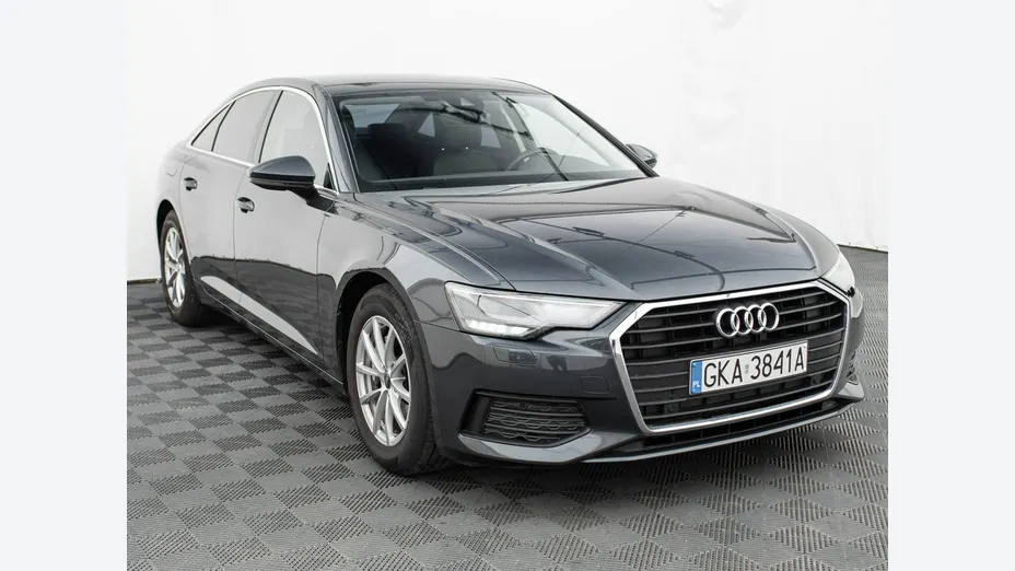 AUDI A6 -
