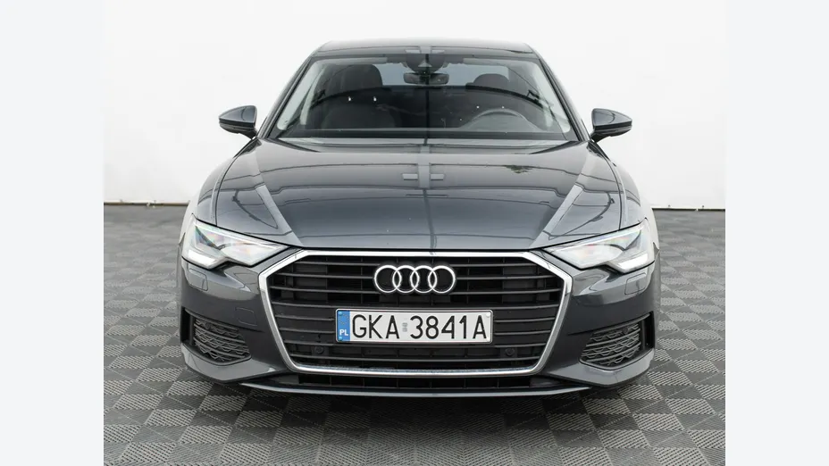 AUDI A6 -