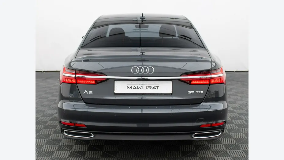 AUDI A6 -