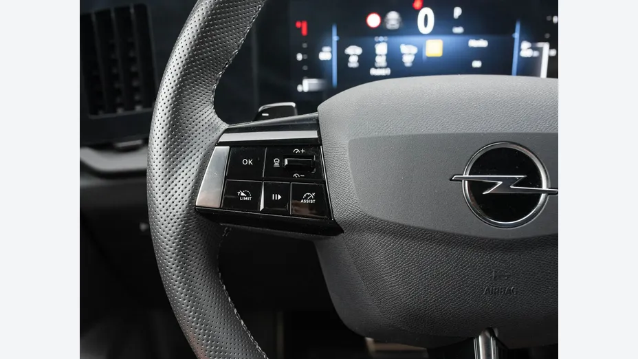 OPEL Astra -