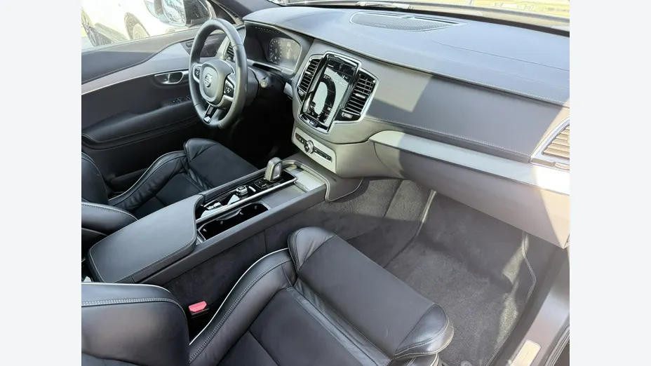 VOLVO XC90 -