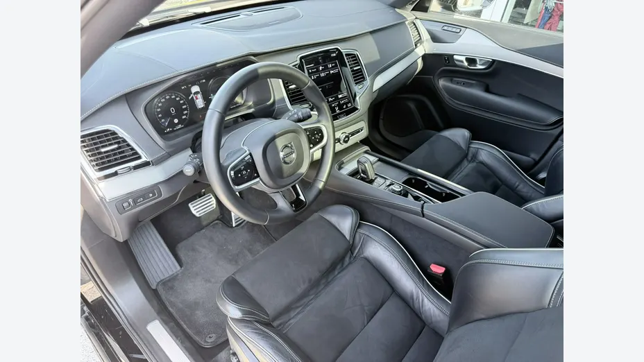 VOLVO XC90 -