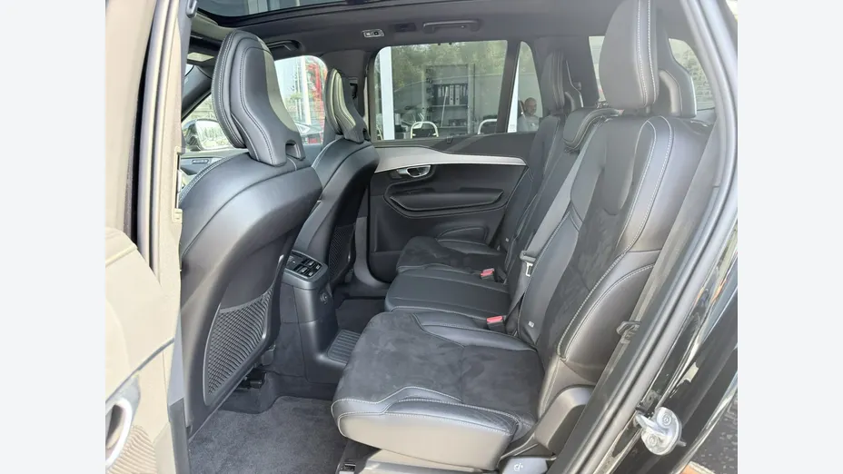 VOLVO XC90 -