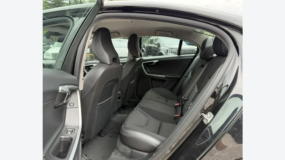 VOLVO S60 -