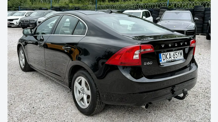 VOLVO S60 -