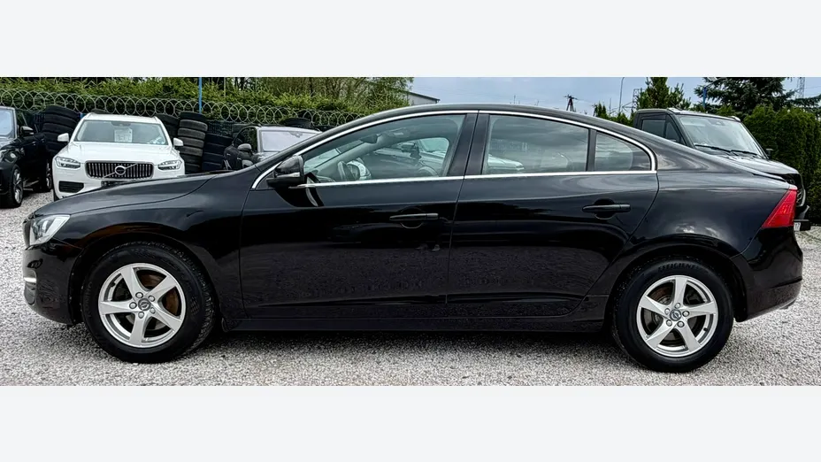 VOLVO S60 -