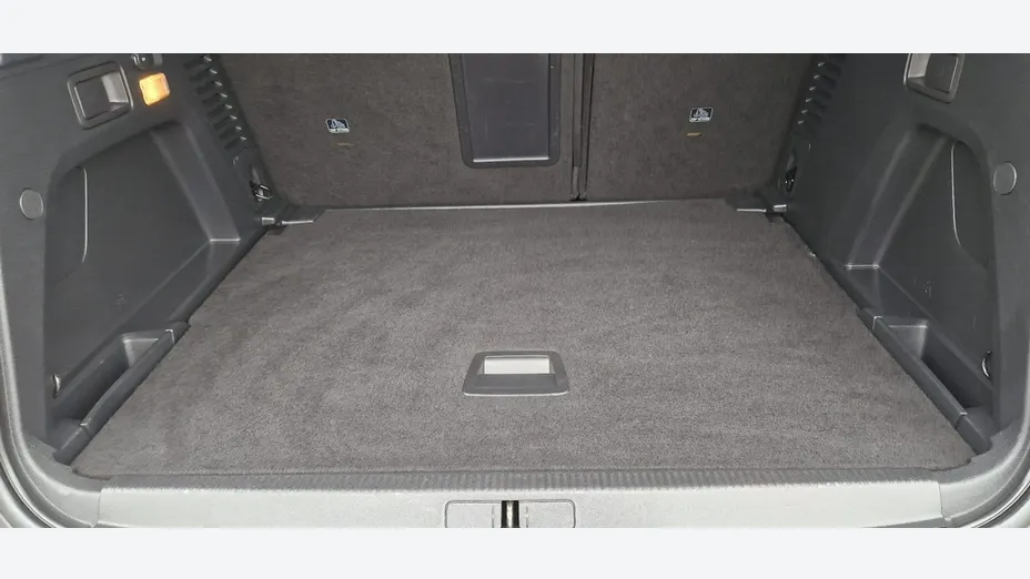 PEUGEOT 3008 -