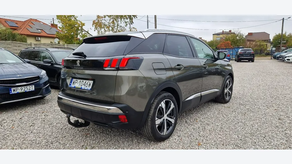 PEUGEOT 3008 -