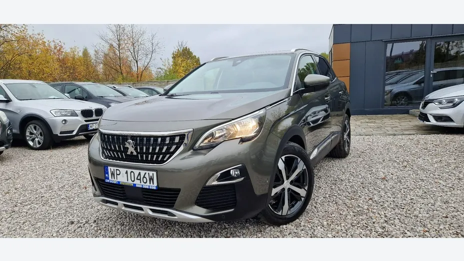 PEUGEOT 3008 -
