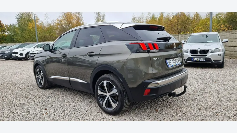 PEUGEOT 3008 -