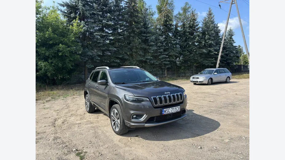 JEEP Cherokee -