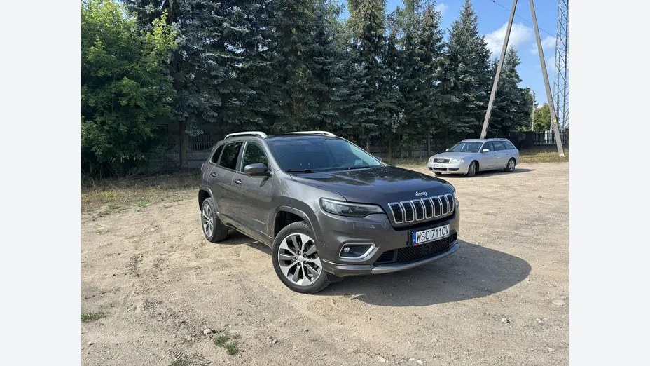 JEEP Cherokee -