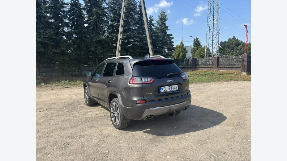 JEEP Cherokee -