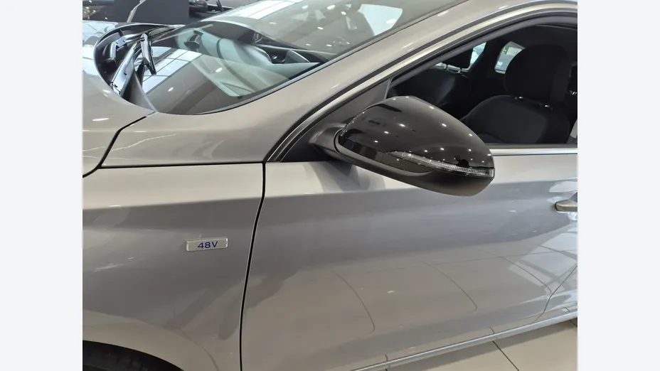 HYUNDAI i30 -