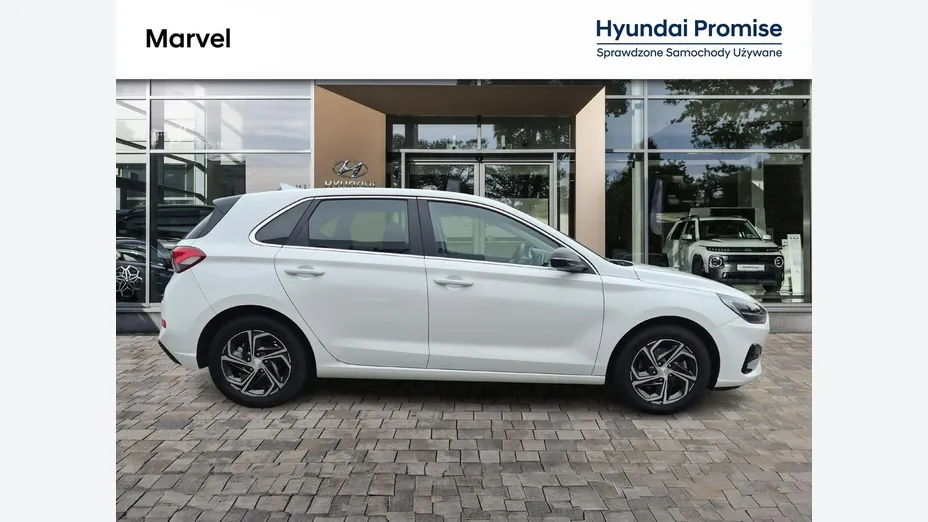 HYUNDAI i30 -