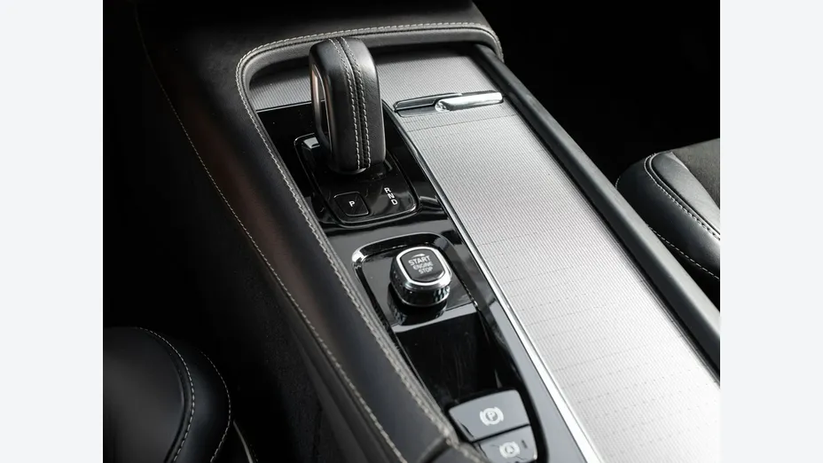 VOLVO XC90 -