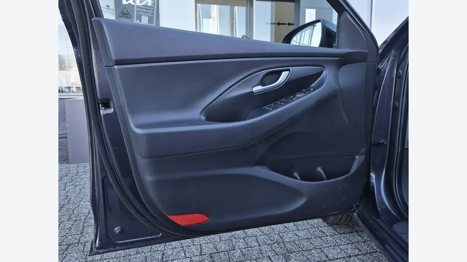 HYUNDAI i30 -