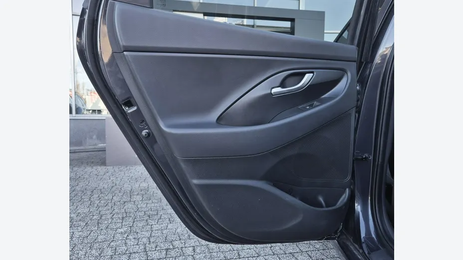 HYUNDAI i30 -