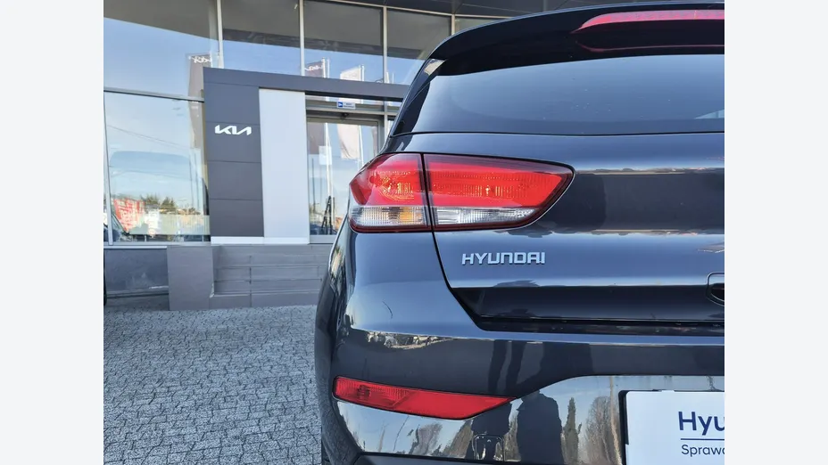 HYUNDAI i30 -