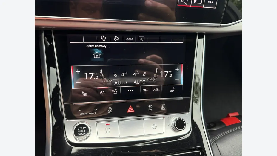 AUDI Q7 -