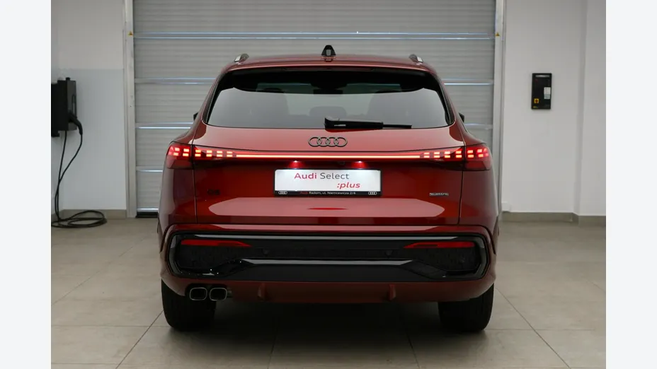 AUDI Q5 -