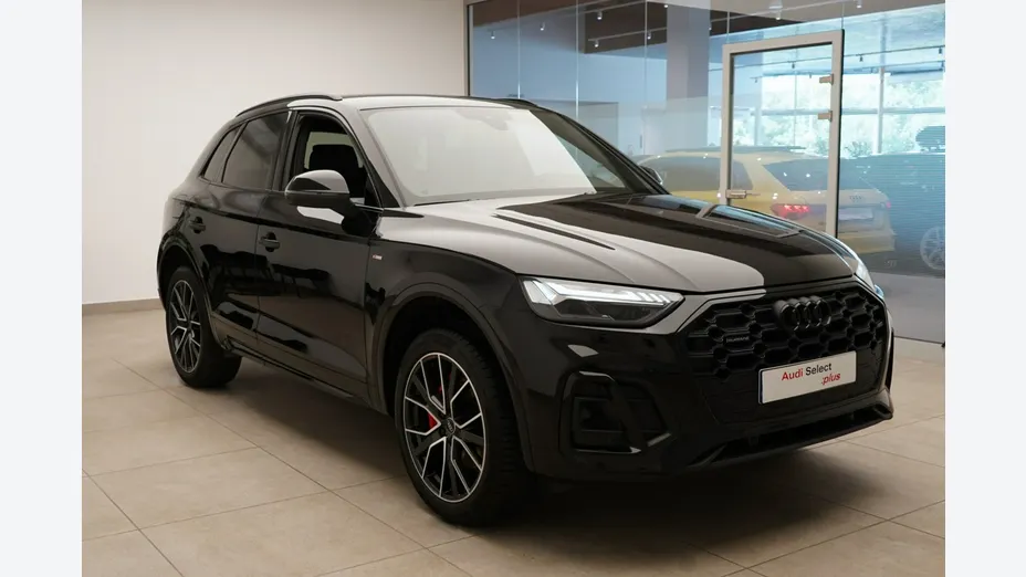 AUDI Q5 -