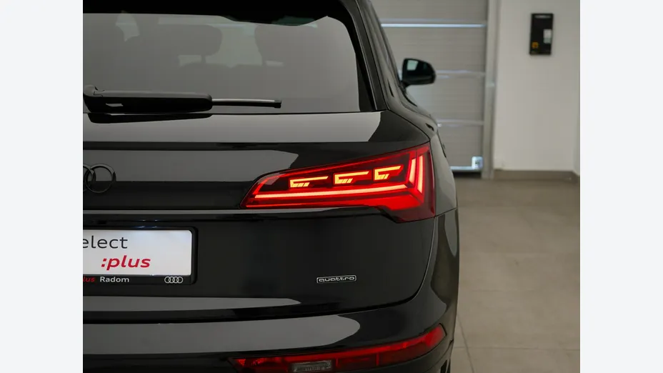 AUDI Q5 -