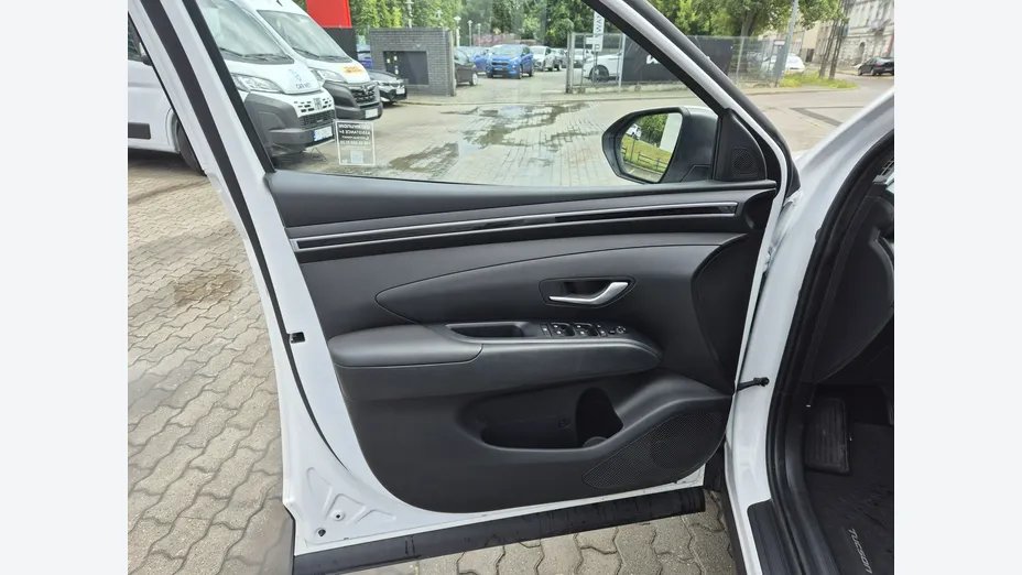 HYUNDAI Tucson -