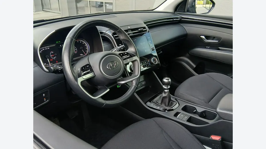 HYUNDAI Tucson -