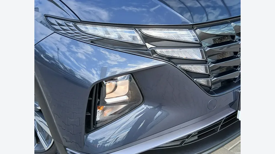 HYUNDAI Tucson -